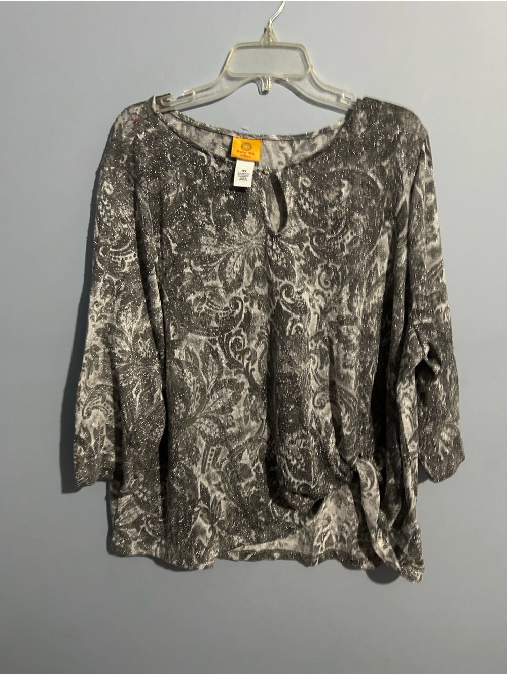 💐 10 for $50 Ruby Rd. Black and White Paisley Tie-Side Tunic